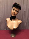 Ancien buste de mannequin en cire.