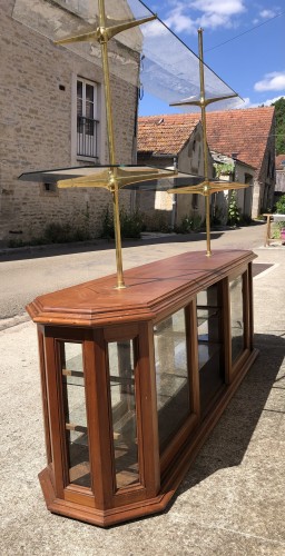 Meuble de présentation, vitrine, métier, magasin.