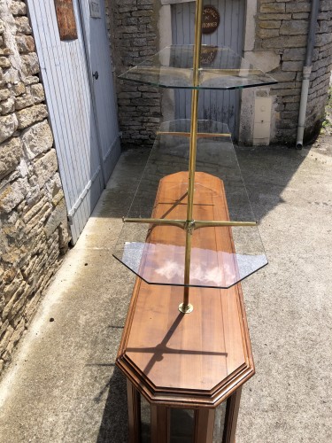 Meuble de présentation, vitrine, métier, magasin.