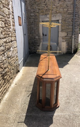 Meuble de présentation, vitrine, métier, magasin.