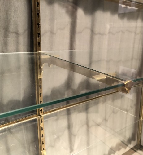 Ancienne vitrine de magasin à poser sur un comptoir ou une table.
