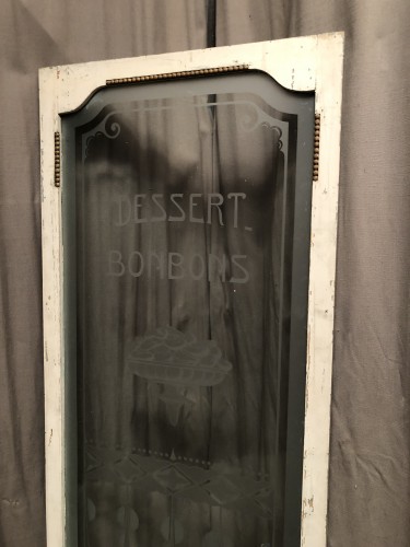 Ensemble de cinq portes de boulangerie, pâtisserie, confiserie, chocolatier, salon de thé.