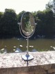 Miroir ancien sur pied