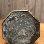 Ancien panonceau de comptoir de magasin.