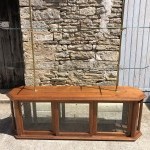 Meuble de présentation, vitrine, métier, magasin.