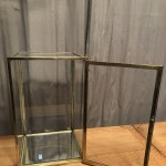 Ancienne vitrine de présentation.