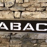 Ancienne enseigne intérieure de tabac.