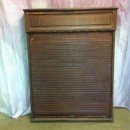 Vitrine murale à rideau