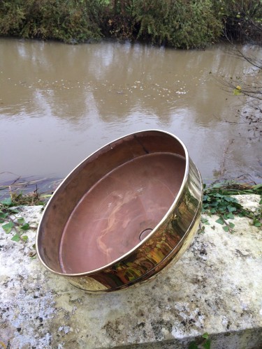 Ancienne cloche de service