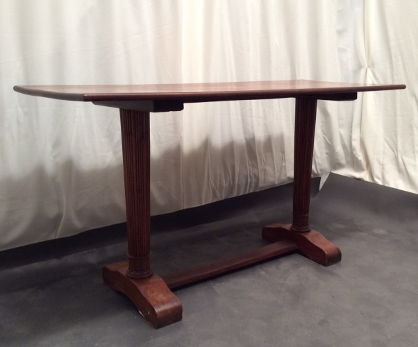 Ancienne table de magasin