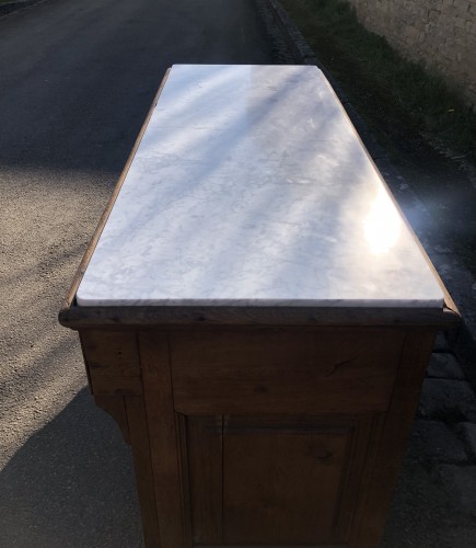 Ancien meuble comptoir de boulanger.