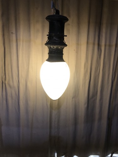 Ancienne suspension, lanterne de magasin.