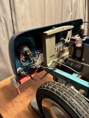 Ancienne voiture didactique.