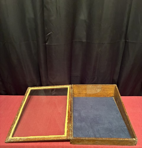 Ancienne vitrine d'étalage.
