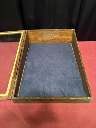 Ancienne vitrine d'étalage.