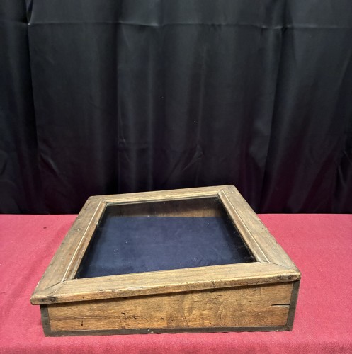 Ancienne vitrine d'étalage.
