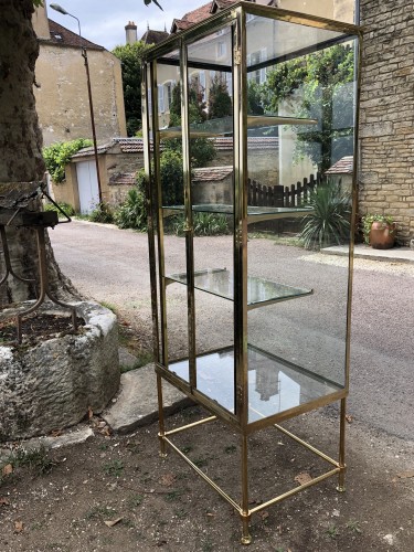 Ancienne vitrine de magasin.