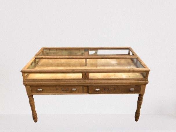 Ancienne table vitrine de magasin.(vendue LD)