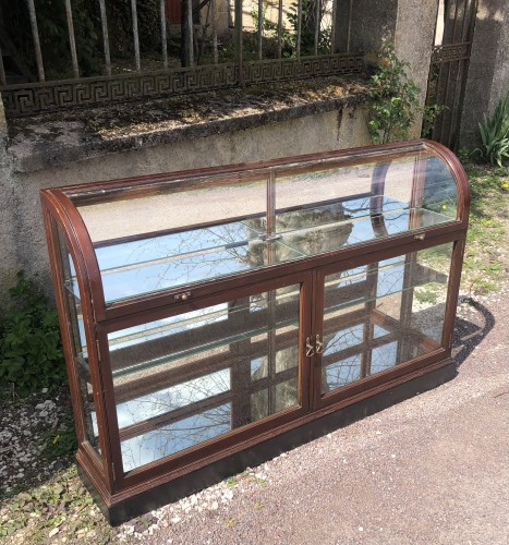 Vitrine ancienne.(vendue HdL')
