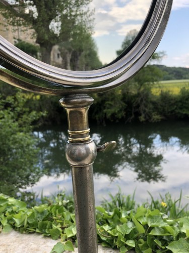 Ancien miroir de chapelier.