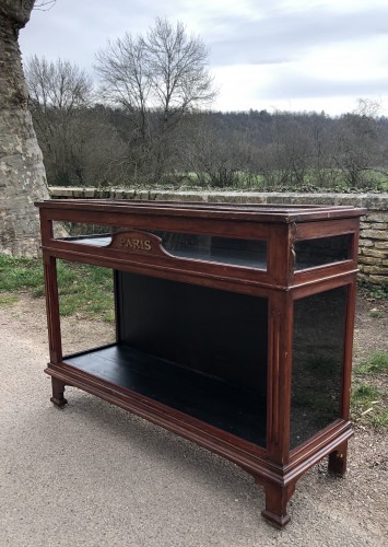 Ancienne vitrine de présentation.(VENDUE)