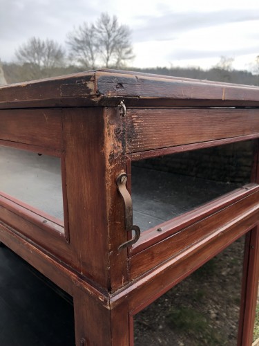 Ancienne vitrine de présentation.(VENDUE)