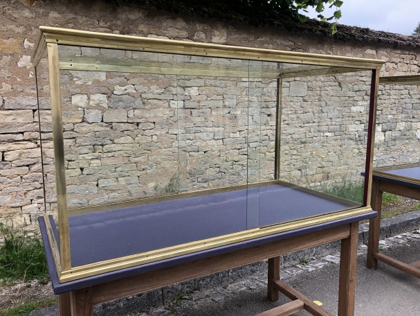Paire de grosses vitrines.( vendues)