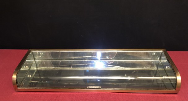 Ancienne vitrine de comptoir de magasin.(Vendue)