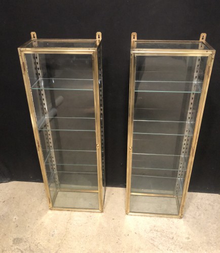 Paire d'anciennes vitrines murales.(vendues)
