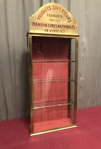 Ancienne vitrine murale de tabac.(vendue PG)