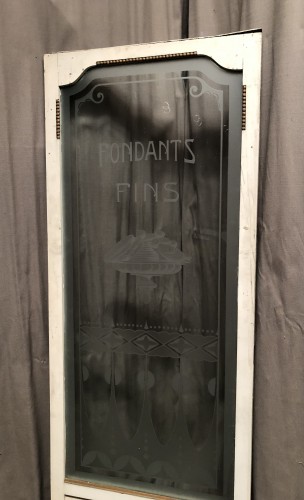 Ensemble de cinq portes de boulangerie, pâtisserie, confiserie, chocolatier, salon de thé.