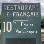 Ancien panneau d'affichage de restaurant.