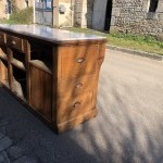Ancien meuble comptoir de boulanger.