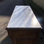 Ancien meuble comptoir de boulanger.