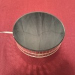 Ancien présentoir de vitrine de magasin.