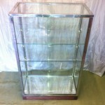 Ancienne vitrine de milieu