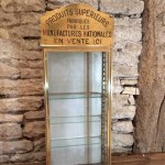 Ancienne vitrine de tabac.(vendue)