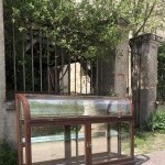 Vitrine ancienne.(vendue HdL')