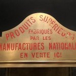 Ancienne vitrine de bureau de tabac.(vendue)