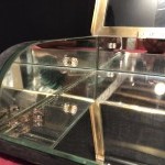Ancienne vitrine de comptoir de magasin.(Vendue)
