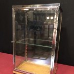 Ancienne vitrine de magasin à poser.(vendue)