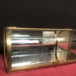 Ancienne vitrine de comptoir.(vendu JG)