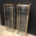 Paire d'anciennes vitrines murales.(vendues)
