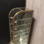 Vitrine ancienne de magasin.(vendu)