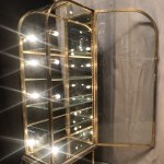 Vitrine ancienne de magasin.(vendu)