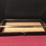 Ancienne vitrine plate de magasin.(vendu)