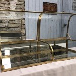 Paire de doubles vitrines anciennes de magasin.(vendu)