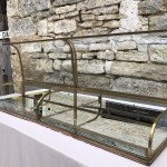 Ancienne grande double vitrine de magasin.(réservée)