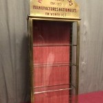 Ancienne vitrine murale de tabac.(vendue PG)