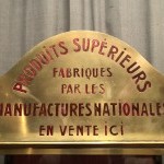 Ancienne vitrine murale de tabac.(vendue PG)
